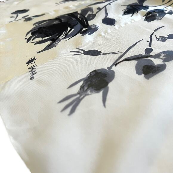 Vintage Vera Neumann Ladybug Monochrome Rose Print Silk Scarf - Picture 4 of 5